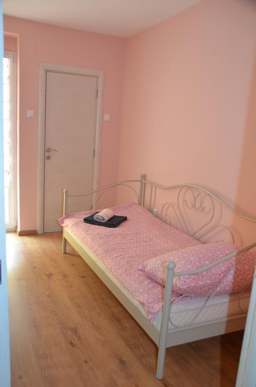 Apartment Marija Sremska Mitrovica Eksteriør billede