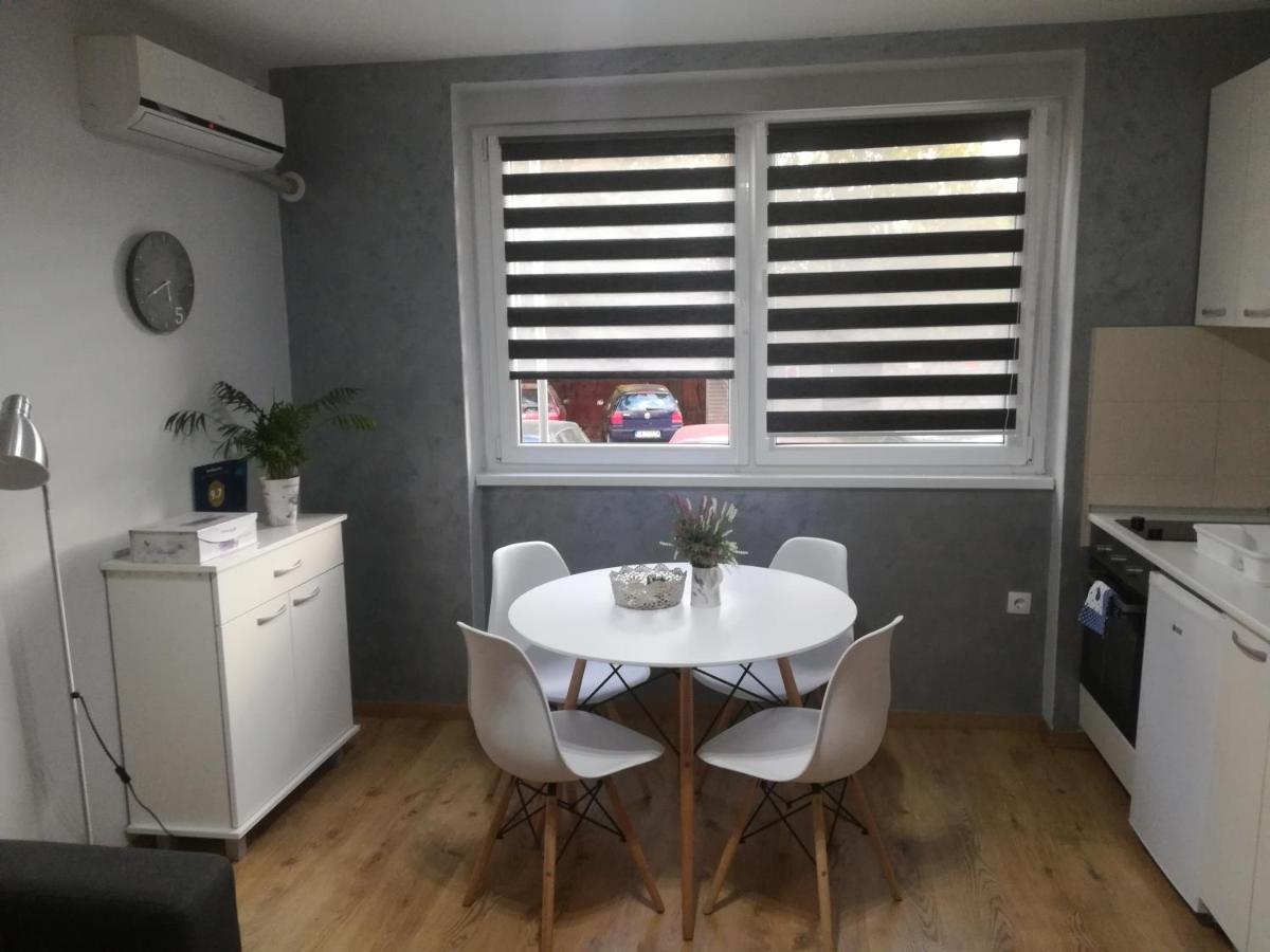 Apartment Marija Sremska Mitrovica Eksteriør billede